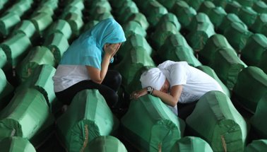 Srebrenitsa Katliamı'nın Üzerinden 23 Yıl Geçti