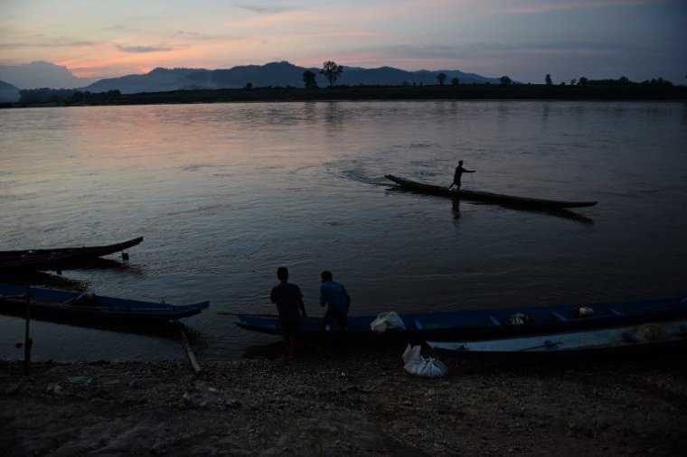 Laos'ta baraj çöktü: Çok sayıda ölü ve Yüzlerce kişi kayboldu