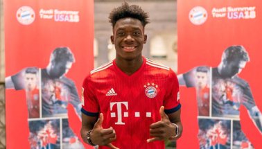 Bayern Münih 17 Yaşındaki Alphonso Davies ile Anlaştı