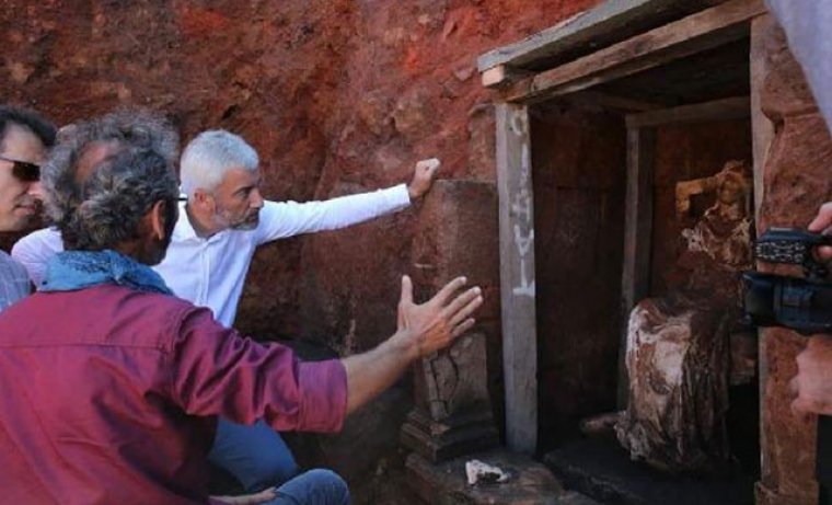 Bereket Tanrısı Dionysos'un da heykeli bulundu