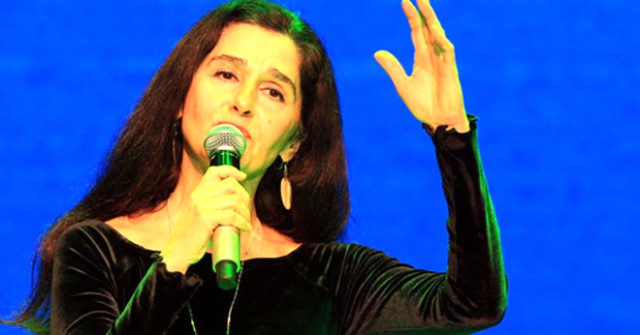 Melike Demirağ Kimdir?