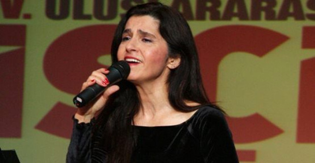 Melike Demirağ Kimdir?