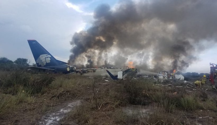 Son dakika: Meksika'da yolcu uçağı düştü. Uçakta 97 Yolcu olduğu belirtiliyor