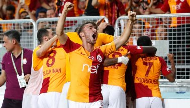Galatasaray Yeni Sezon Formalarını Açıkladı: Taraftar Şokta!