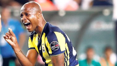 Andre Ayew:  Slimani Çok üst düzey bir forvet.