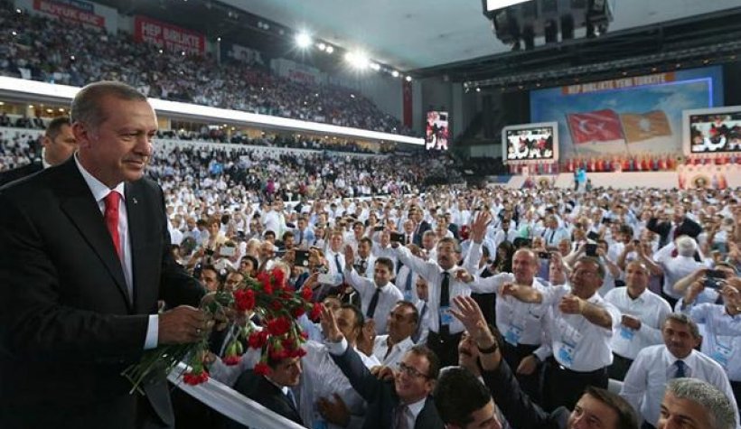 AKP'nin Yeni MKY listesinde kalan ve giden isimler