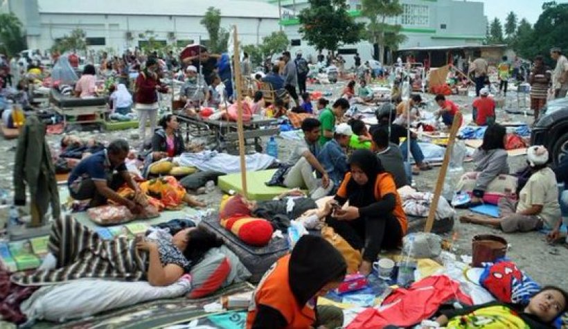 Endonezya'da ölü sayısı 1203 oldu