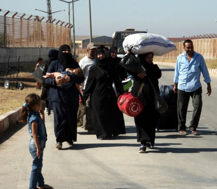 Bayram tatili için ülkelerine giden Suriyelilerin dönüşleri bitmek bilmiyor
