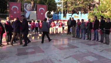 Türk Eğitim-Sen: Artık andımız yeniden okullarımızda okutulmalıdır