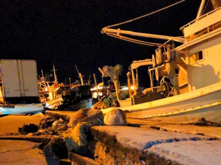 Yunanistan 6.8 şiddetinde deprem ile sarsıldı