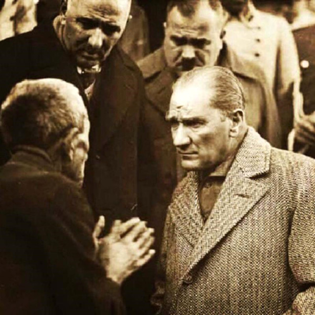 Atatürk�ün en güzel Fotoğrafları ve Cumhuriyet ile İlgili Sözleri