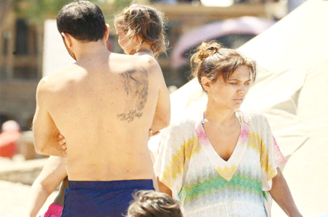 6 Buçuk Evliliğini Tek Celsede Bitiren Demet Akalın, Okan Kurt Dövmelerini Sildirmedi