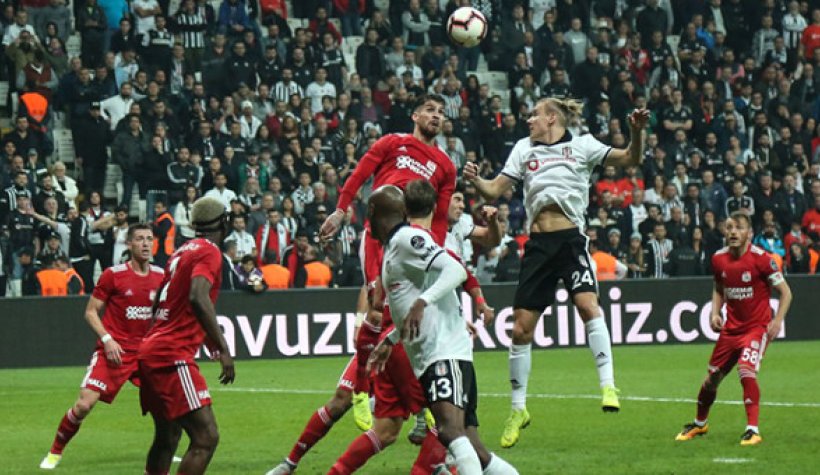 Sahasında Sivasspor'u Konuk Eden Beşiktaş'a ağır darbe