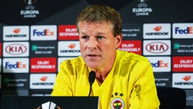 Fenerbahçe Erwin Koeman'la yola devam kararı aldı