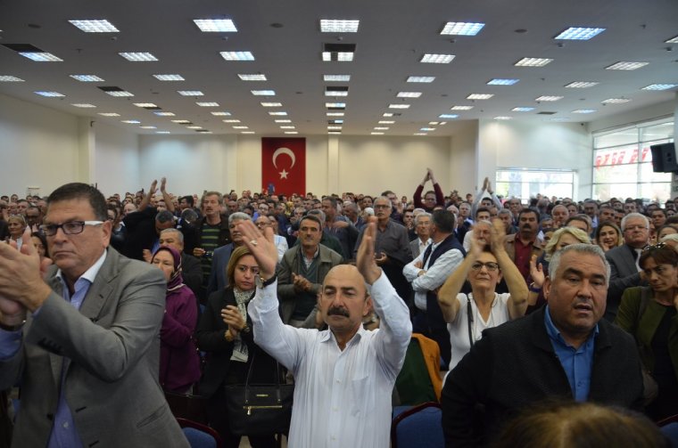 MHP'li Mersin Büyükşehir Belediye Başkanı Burhanettin Kocamaz istifa etti