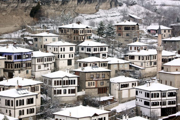 Safranbolu Beyaza Büründü: İşte kartpostal gibi manzara
