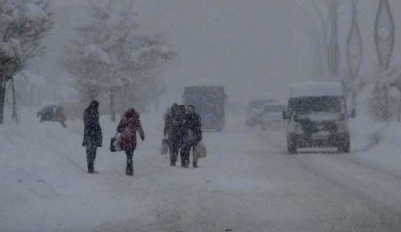 Hakkari'de 322 Köy ve Mezra Yolu Kardan Kapandı