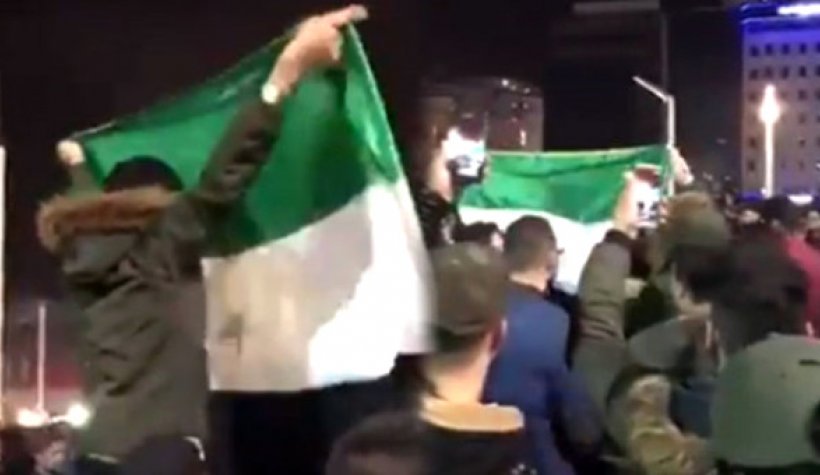 Suriyeliler Yılbaşı Gecesi Taksim Meydanı'nı işgal etti