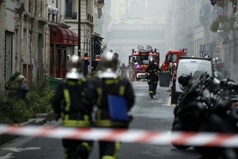 Son dakika: Paris'te Şiddetli Patlama: Çok Sayıda ölü ve yaralı var