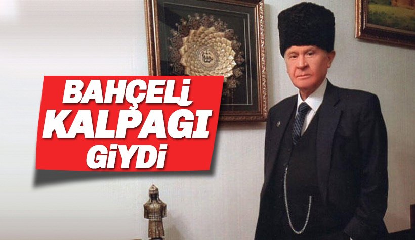 bahceli kalpagi giyip poz verdi fitrat