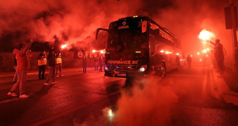 Başakşehir maçı öncesi Fenerbahçe Bir Şampiyon Gibi Karşılandı