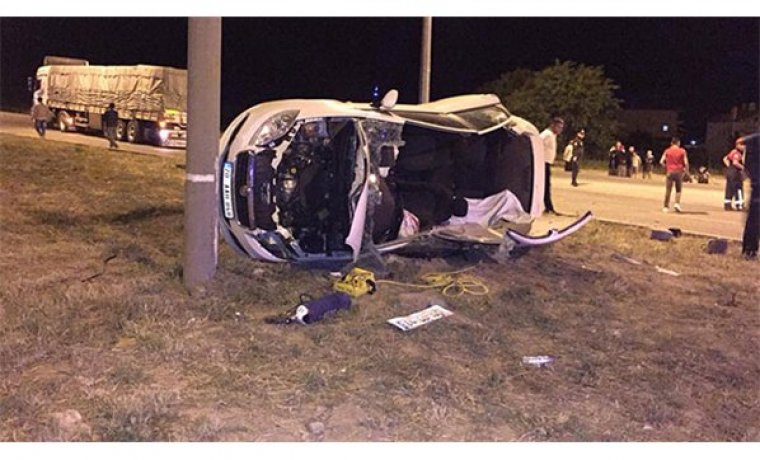 Denizli'de Üniversite öğrencileri kiralık araçla kaza yaptı