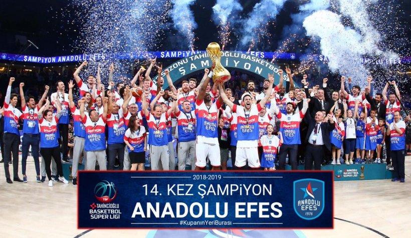 Anadolu Efes Fenerbahçe 89-74 (Şampiyon Anadolu Efes)