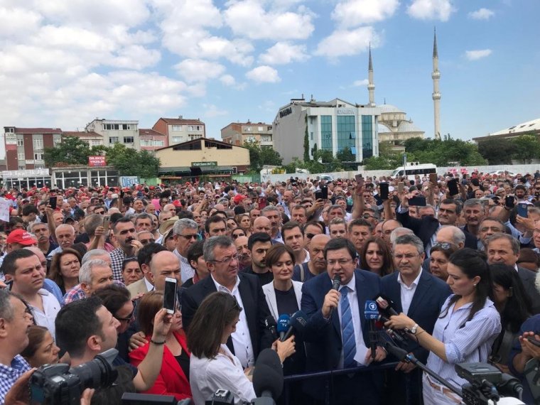 Sanatçılardan Kaftancıoğlu'na destek: Seninleyiz Canan. Asla yalnız yürümeyeceksin