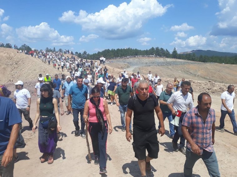 Kaz Dağları'na halk sahip çıkıyor: Binlerce vatandaş şantiye alanına girdi