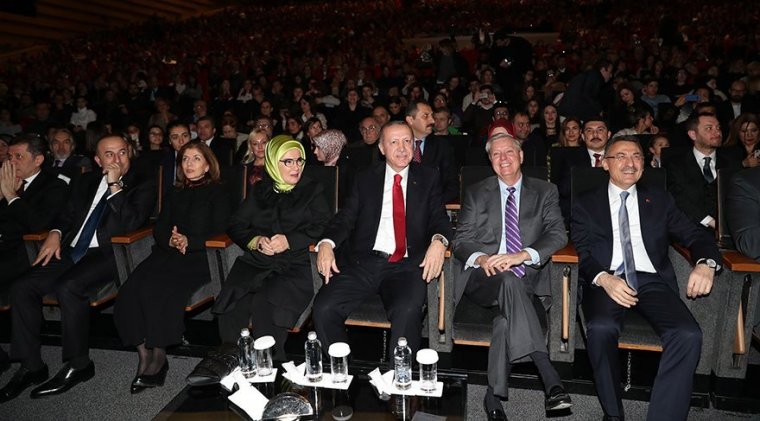 Erdoğan ile konsere giden ABD'li senatör Graham'dan Türkiye'ye tehdit