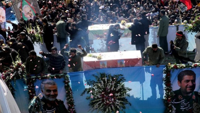 Süleymani'nin cenaze töreninde izdiham: en az 40 öldü 213 yaralı