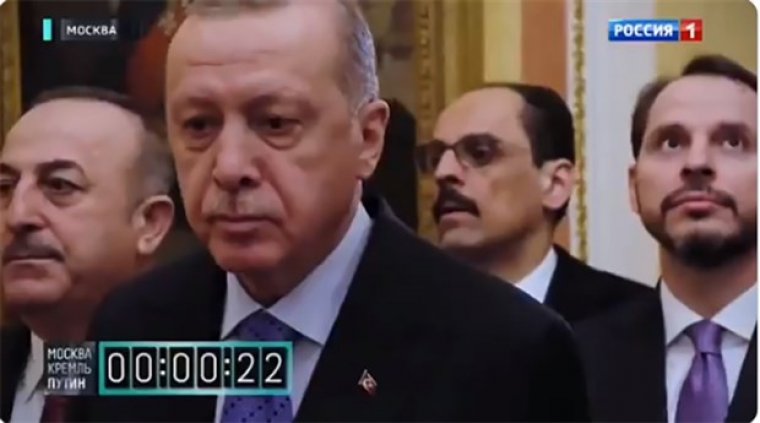 Erdaoğan ve Türkiye heyeti Putin'in kapısında bekletildi