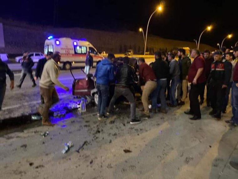 Konya'da feci kaza: 2'si uzman onbaşı, 3 kişi hayatını kaybetti