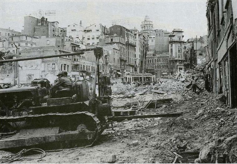 Menderes'in İstanbul'da 60 tarihi camiyi yıktığı ortaya çıktı