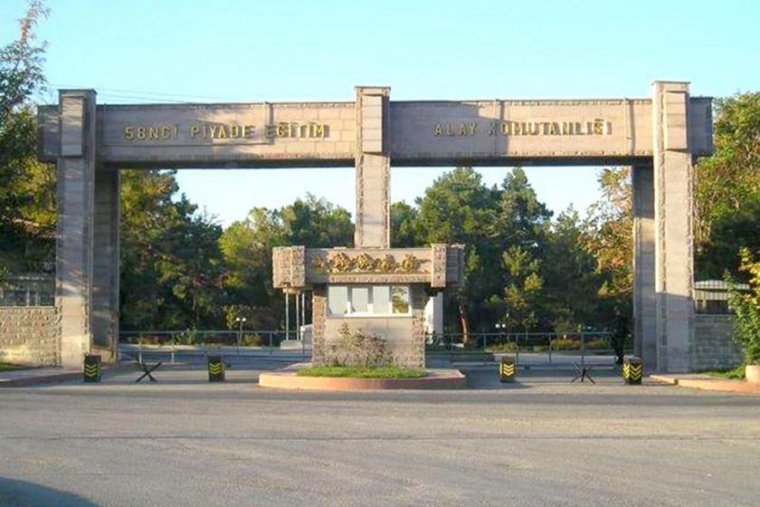 Burdur'da 221 asker Covid-19 nedeniyle karantinaya alındı