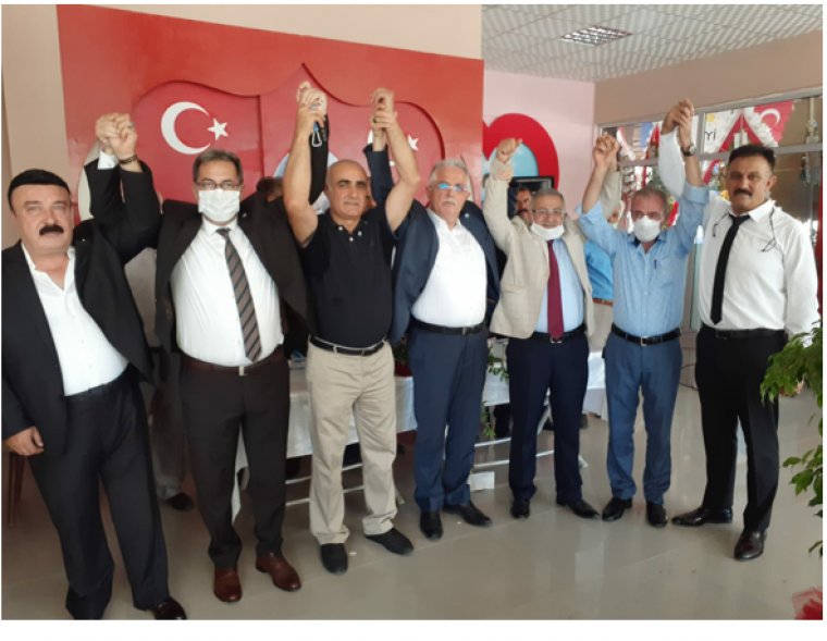 Çok sayıda MHP'den istifa ederek İYİ Parti'ye katıldı
