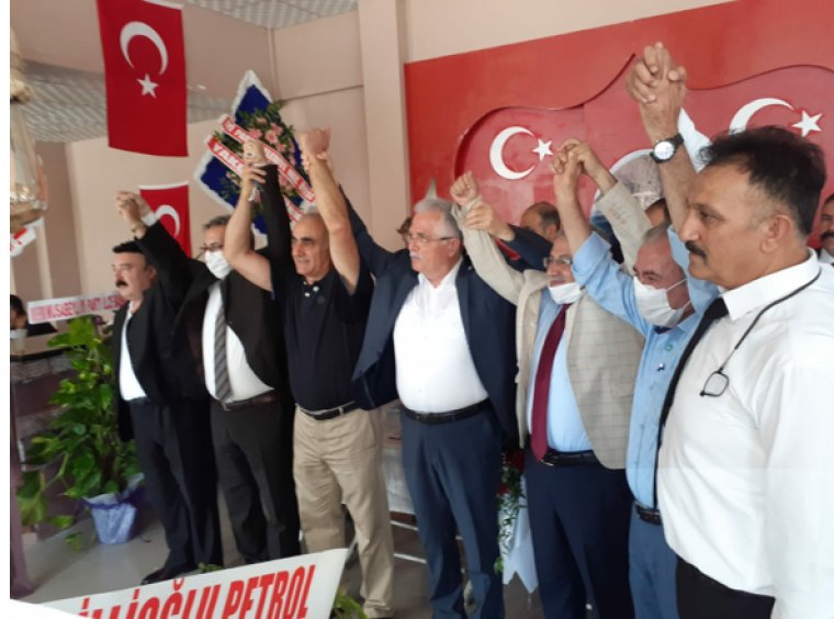 Çok sayıda MHP'den istifa ederek  İYİ Parti'ye katıldı