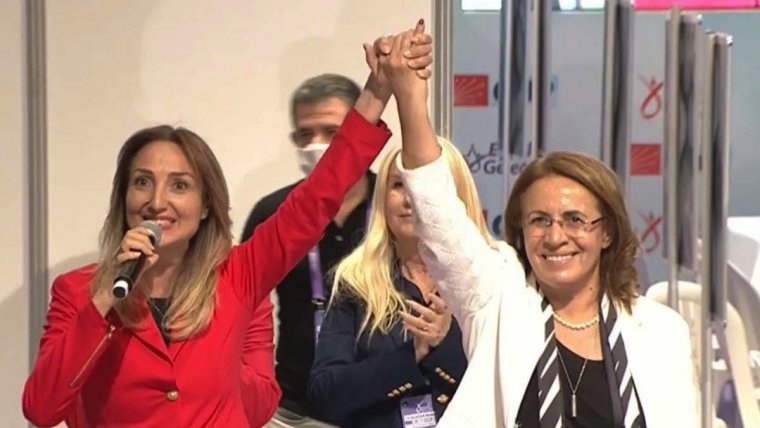 Kadın Kolları Başkanı Aylin Nazlıaka seçildi.