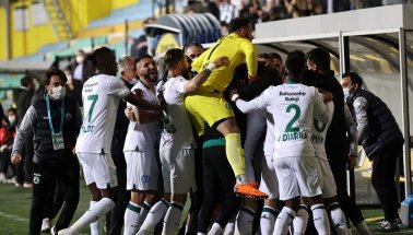 Şampiyon Adana Demirspor ve Giresunspor Süper Lig'de