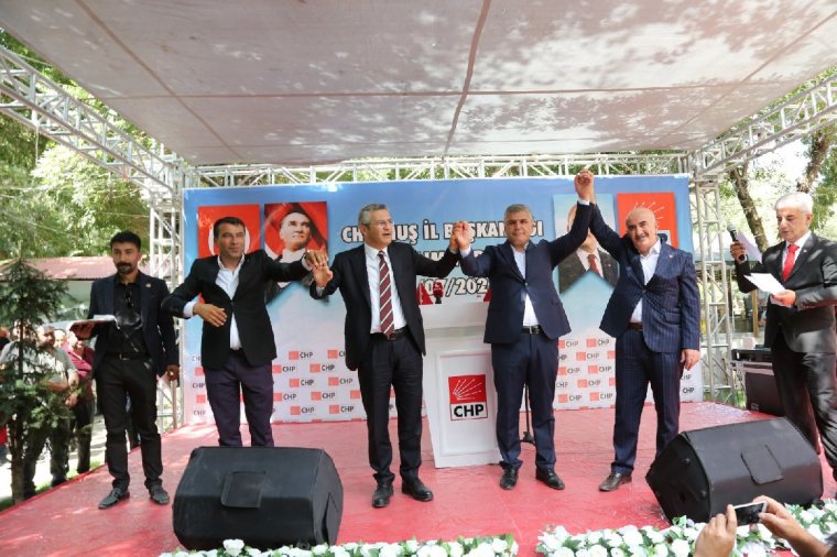 AKP milletvekili aday adayı 2 bin 500 kişiyle birlikte CHP’ye geçti