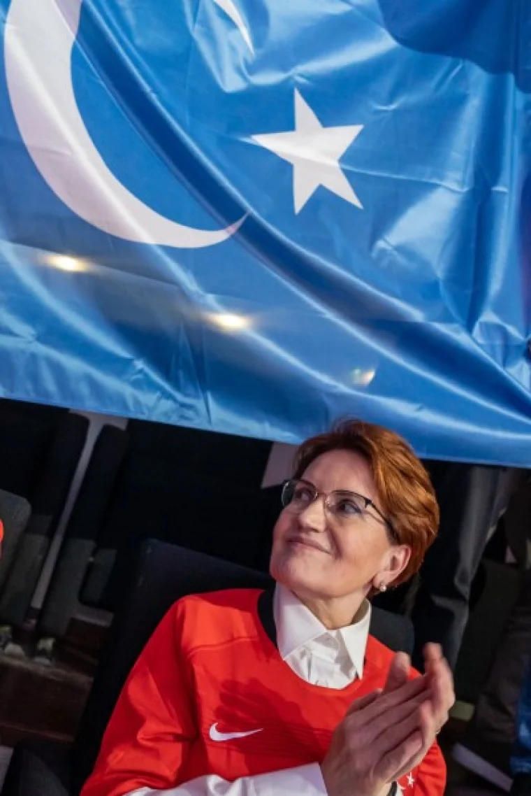 İYİ Parti Lideri Akşener voleybol maçına damga vurdu