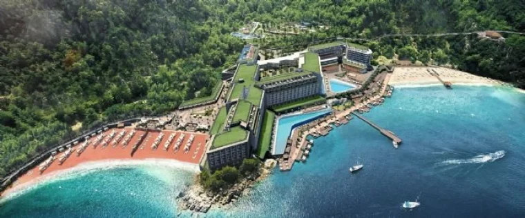 Denizin içine kaçak otel diktiler: Sonrası ise sadece Türkiye'de olur