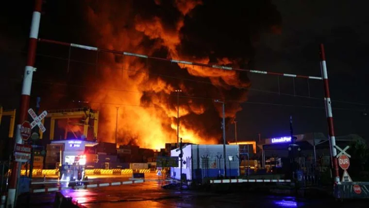 İskenderun Limanı yanmaya devam ediyor