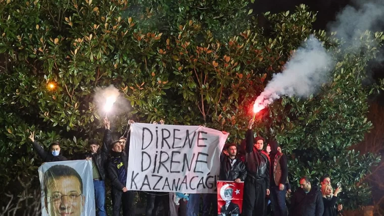 Özgür Özel boykot listesini tek tek isim vererek açıkladı