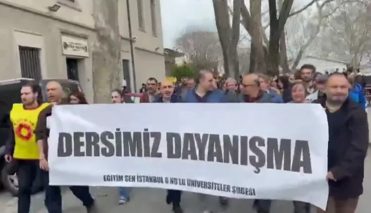 İmamoğlu'na destek 8'inci gün: Öğrenciler durmuyor. Andımız, Gençliğe Hitabe