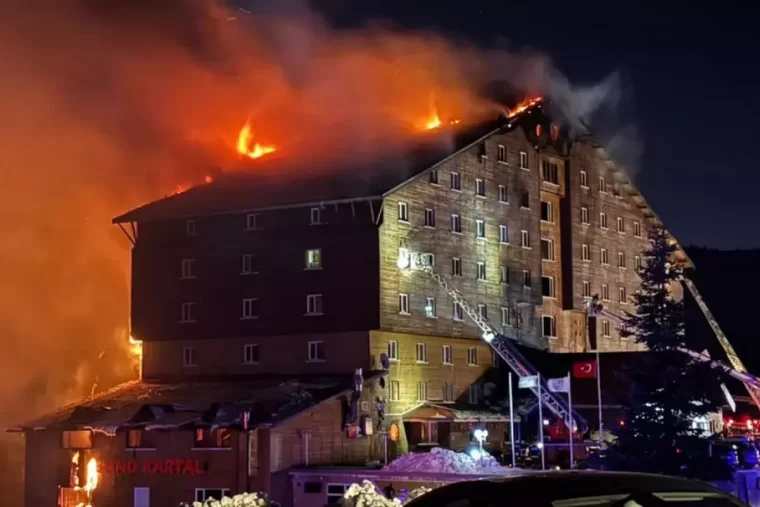Grand Kartal Otel'in sahibi Halit Ergül'ün eşi ve çocukları tutuklandı