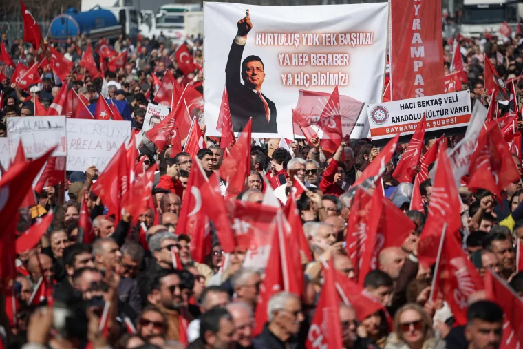 Maltepe'de tarihi İmamoğlu kalabalığı: Özel 2 milyon 200 bin kişiye seslendi