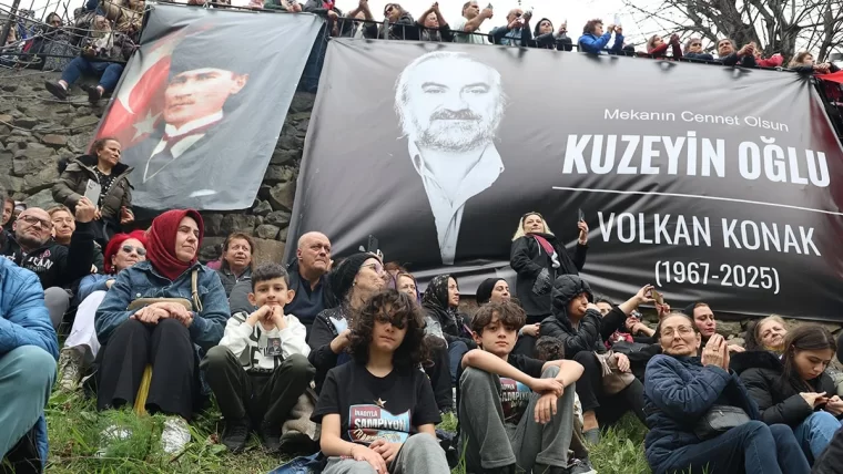 Kuzeyin Oğlu'na halkın sevgisi meydanlara sığmadı