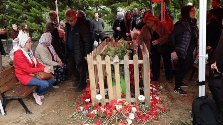 Volkan Konak söylediği yaşta hayata veda etti