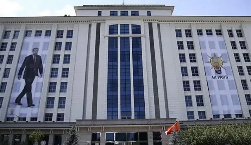 Özel harekat polisi AKP Genel Merkezi önünde intihar etti
